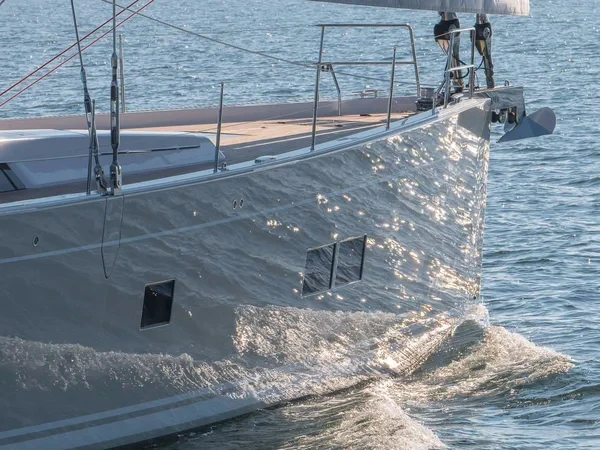 Hanse 675 - Boatscribe.com