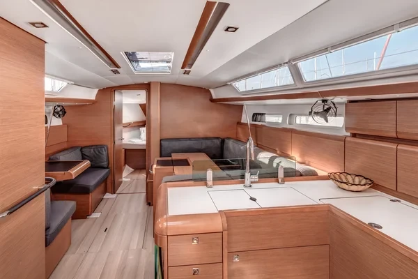 Sun Odyssey 419 - Boatscribe.com