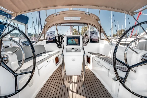 Sun Odyssey 419 - Boatscribe.com