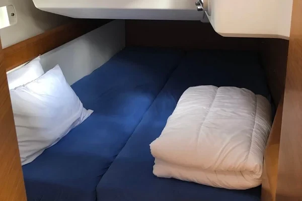 Sun Odyssey 479 - Boatscribe.com