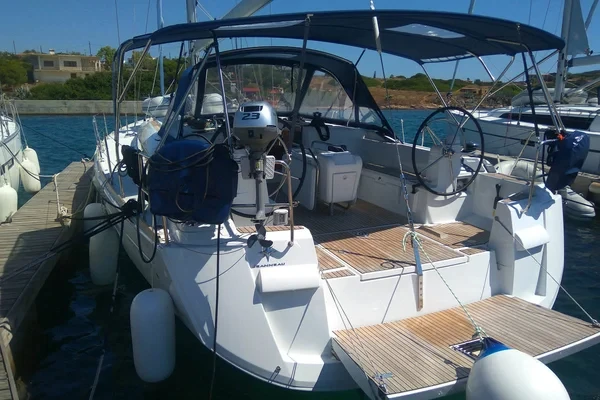 Sun Odyssey 519 - Boatscribe.com