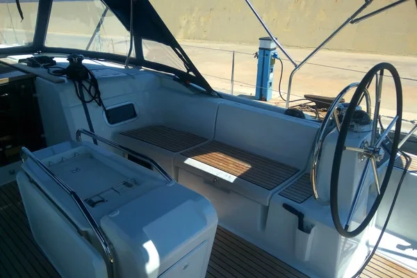 Sun Odyssey 519 - Boatscribe.com