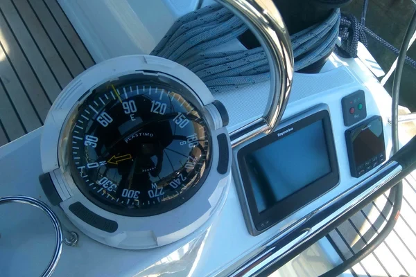 Sun Odyssey 519 - Boatscribe.com