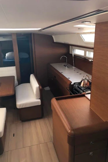 Sun Odyssey 519 - Boatscribe.com