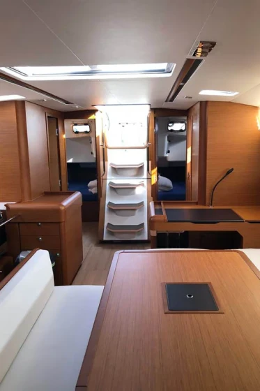 Sun Odyssey 519 - Boatscribe.com