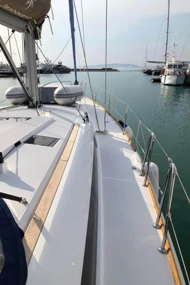 Sun Odyssey 519 - Boatscribe.com