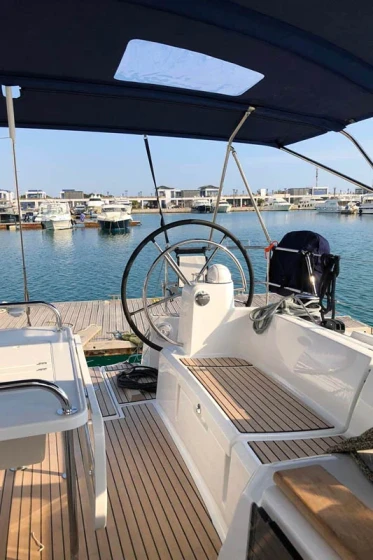 Sun Odyssey 519 - Boatscribe.com