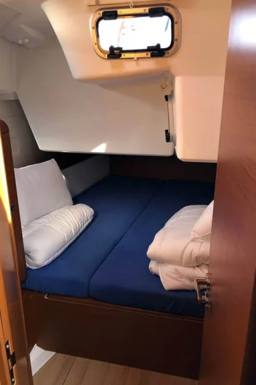 Sun Odyssey 519 - Boatscribe.com