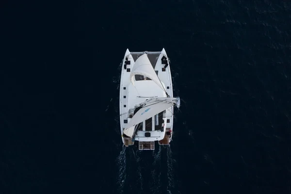 Lagoon 50 - Boatscribe.com