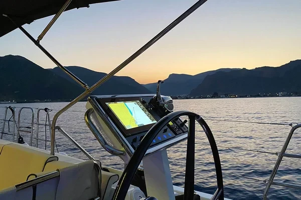 Oceanis 62 - Boatscribe.com