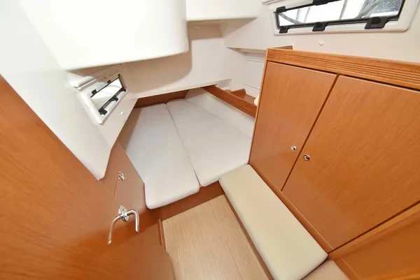 Bavaria 40 Cruiser - Boatscribe.com