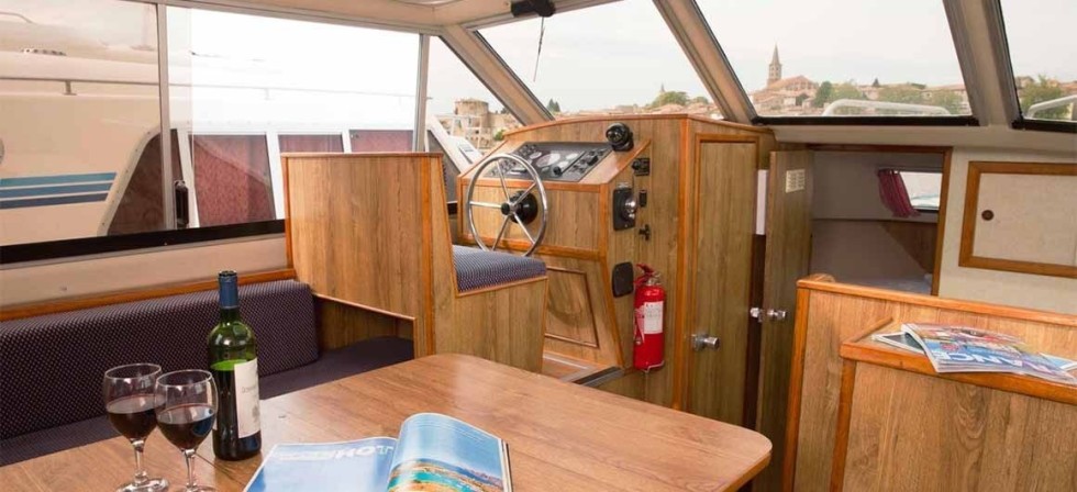 Le Boat Lake Star - Boatscribe.com