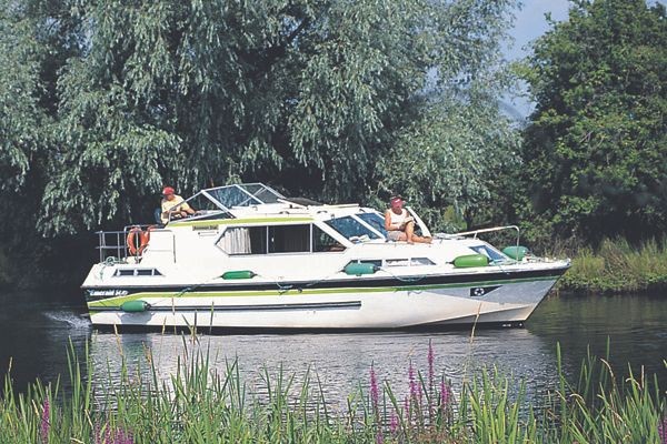 Le Boat Lake Star - Boatscribe.com