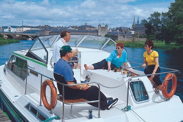 Le Boat Lake Star - Boatscribe.com