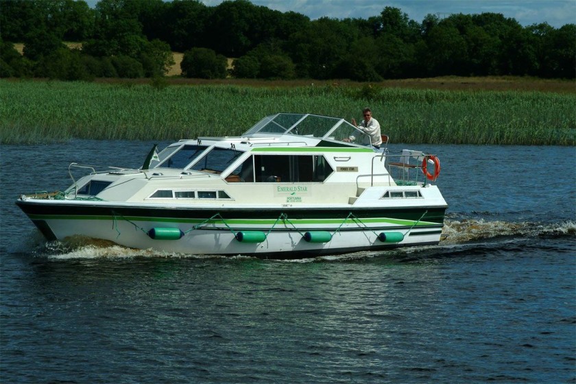 Le Boat Lake Star - Boatscribe.com