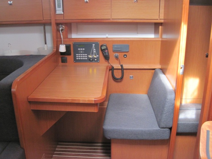 Bavaria 41 Cruiser - Boatscribe.com