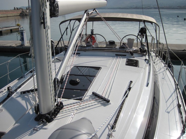 Bavaria 41 Cruiser - Boatscribe.com