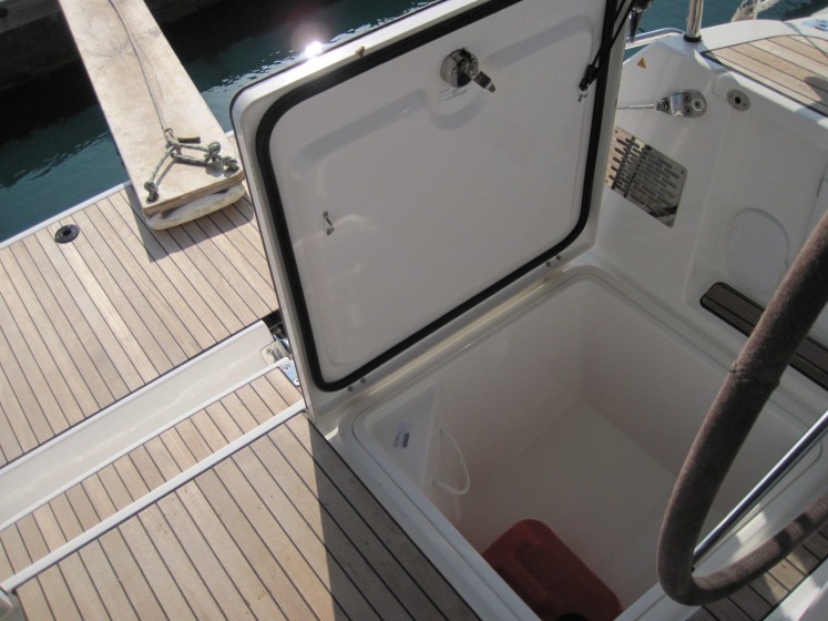 Bavaria 41 Cruiser - Boatscribe.com