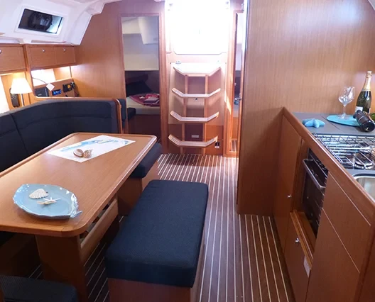 Bavaria 41 Cruiser - Boatscribe.com