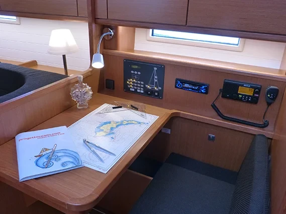 Bavaria 41 Cruiser - Boatscribe.com