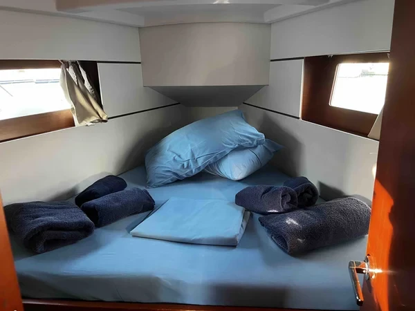 Oceanis 35.1 - Boatscribe.com