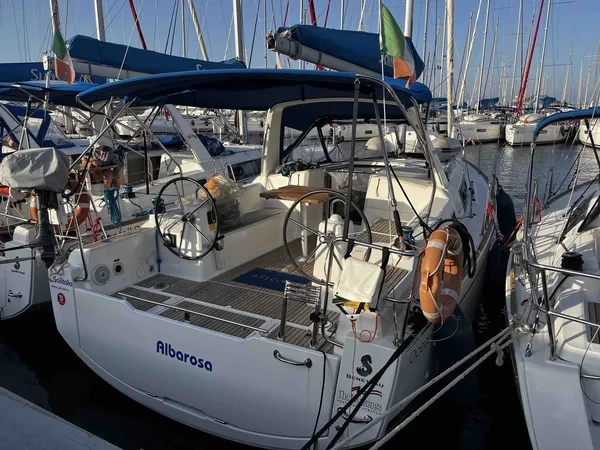 Oceanis 35.1 - Boatscribe.com