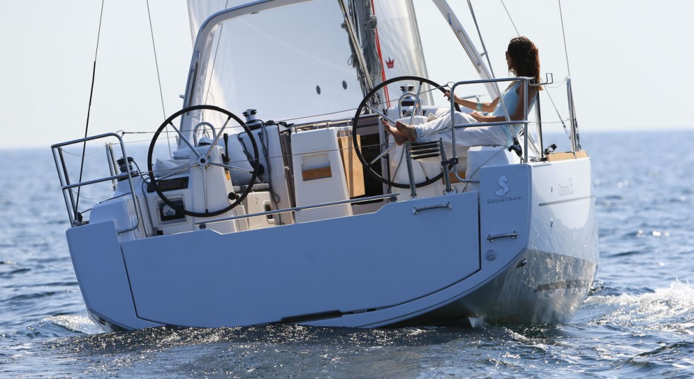 Oceanis 35 - Boatscribe.com