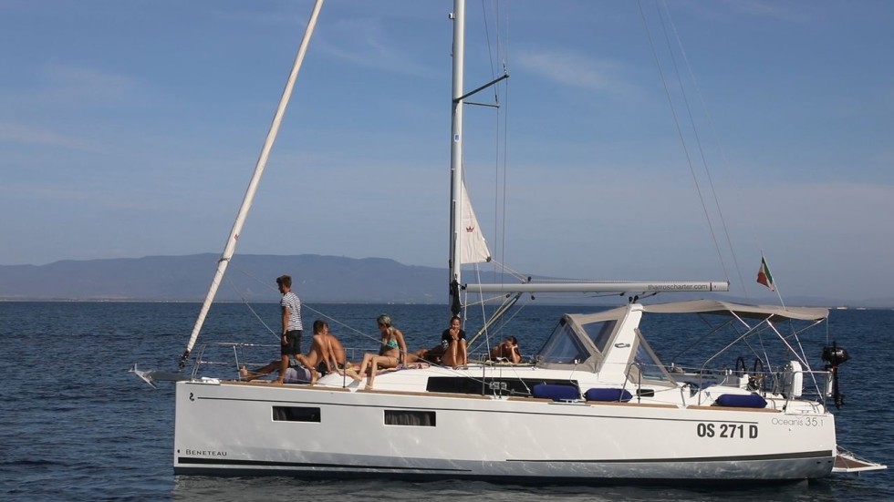 Oceanis 35 - Boatscribe.com