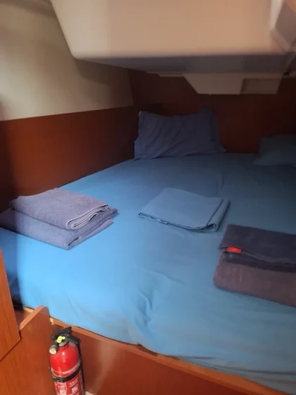 Oceanis 38.1 - Boatscribe.com