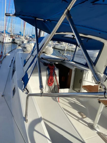 Oceanis 38 - Boatscribe.com