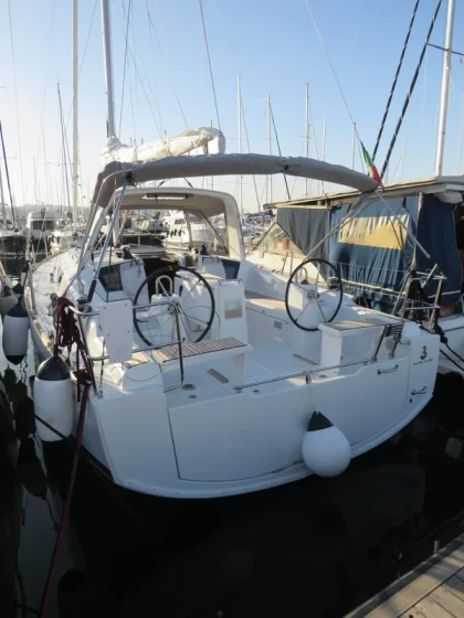 Oceanis 38 - Boatscribe.com