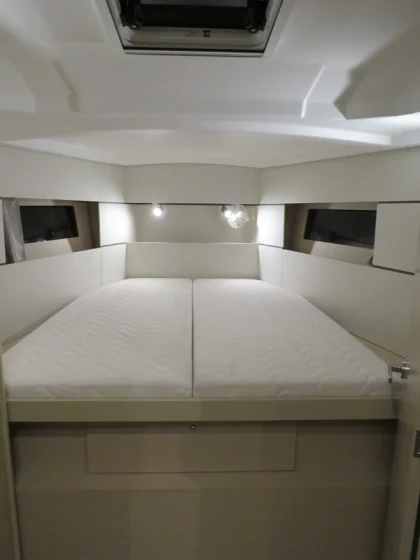 Oceanis 38 - Boatscribe.com