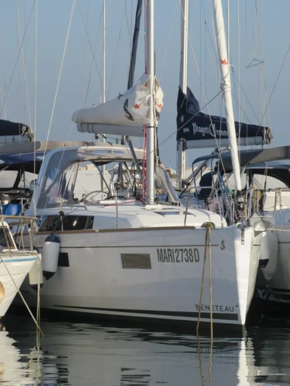 Oceanis 38 - Boatscribe.com
