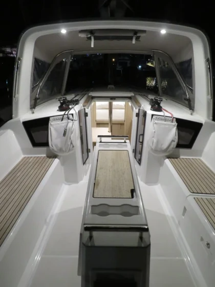 Oceanis 38 - Boatscribe.com