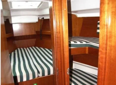 Oceanis 41.1 - Boatscribe.com