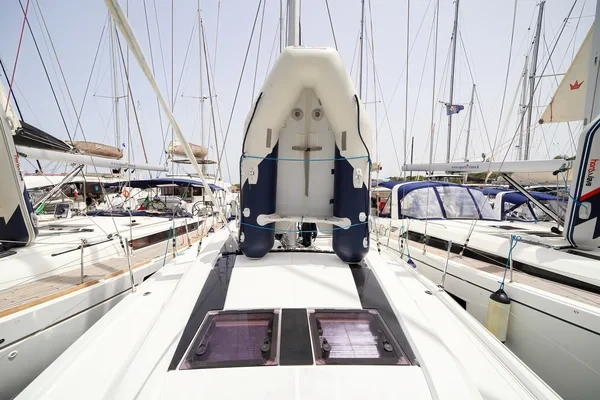 Oceanis 46.1 - Boatscribe.com
