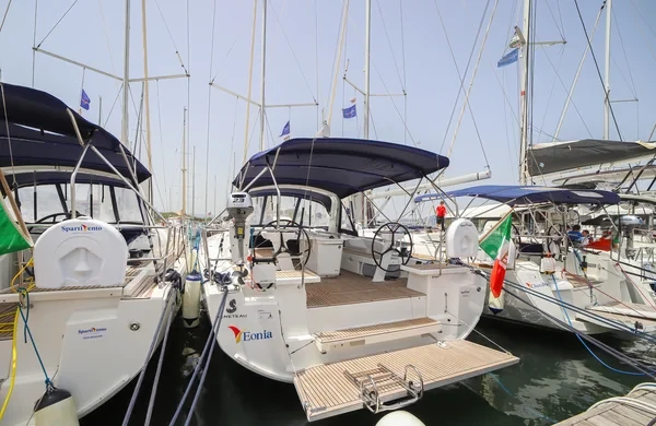 Oceanis 46.1 - Boatscribe.com