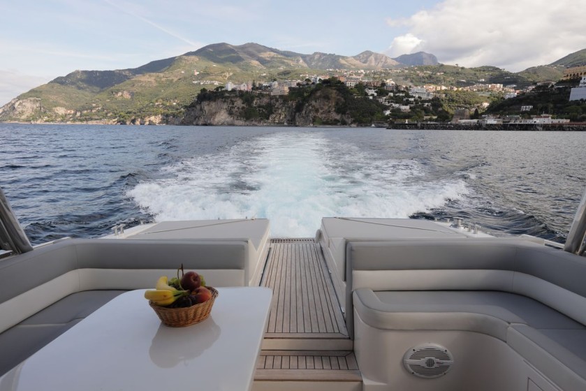 Cantiere di Baia B 50 - Boatscribe.com