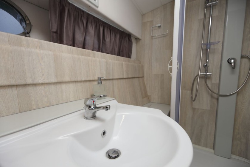 Cantiere di Baia B 50 - Boatscribe.com