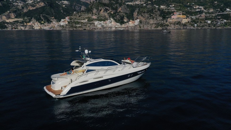 Cranchi 47 - Boatscribe.com
