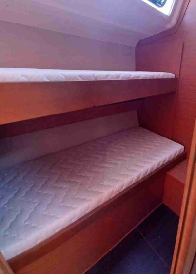 Dufour 430 - Boatscribe.com