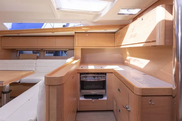 Dufour 500 GL - Boatscribe.com