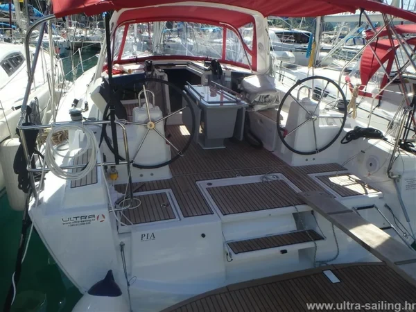 Oceanis 38.1 - Boatscribe.com