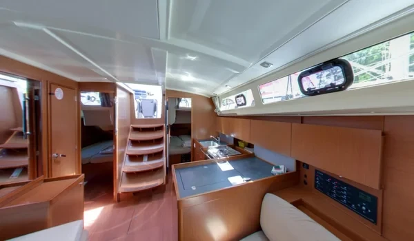 Oceanis 38.1 - Boatscribe.com