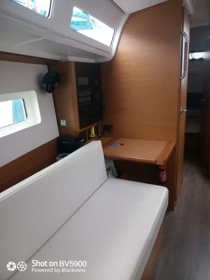 Sun Odyssey 380 - Boatscribe.com