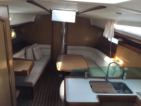Sun Odyssey 39i - Boatscribe.com