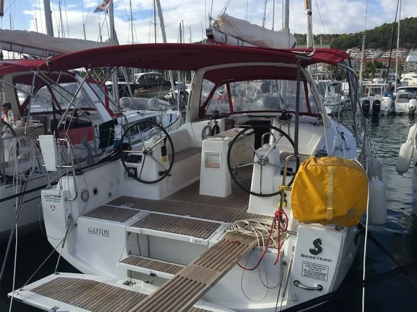 Oceanis 35 - Boatscribe.com