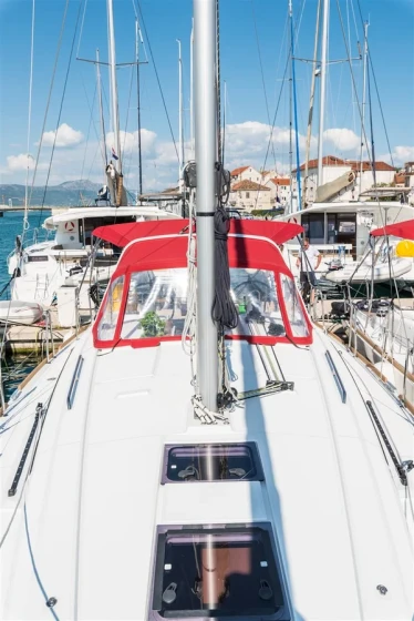 Oceanis 38 - Boatscribe.com