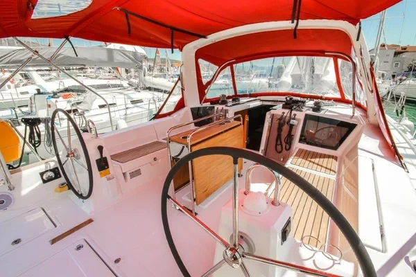 Oceanis 41.1 - Boatscribe.com