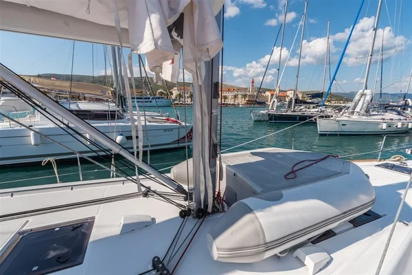 Oceanis 45 - Boatscribe.com